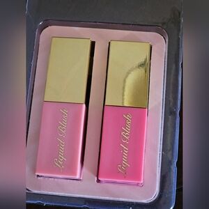 Liquid Blush Duo in Pinks